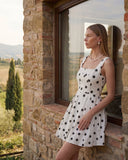 https://cdn.shopify.com/s/files/1/0682/7661/7389/files/coletta-dress-8.jpg?v=1776412667