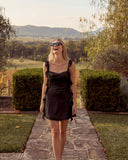 https://cdn.shopify.com/s/files/1/0682/7661/7389/files/karina-1.jpg?v=1773813052